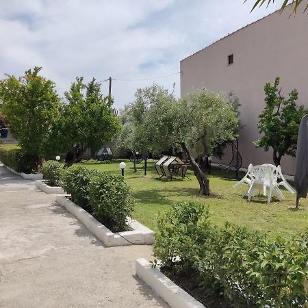 Villa Elina House And Garden Nikiti  Esterno foto
