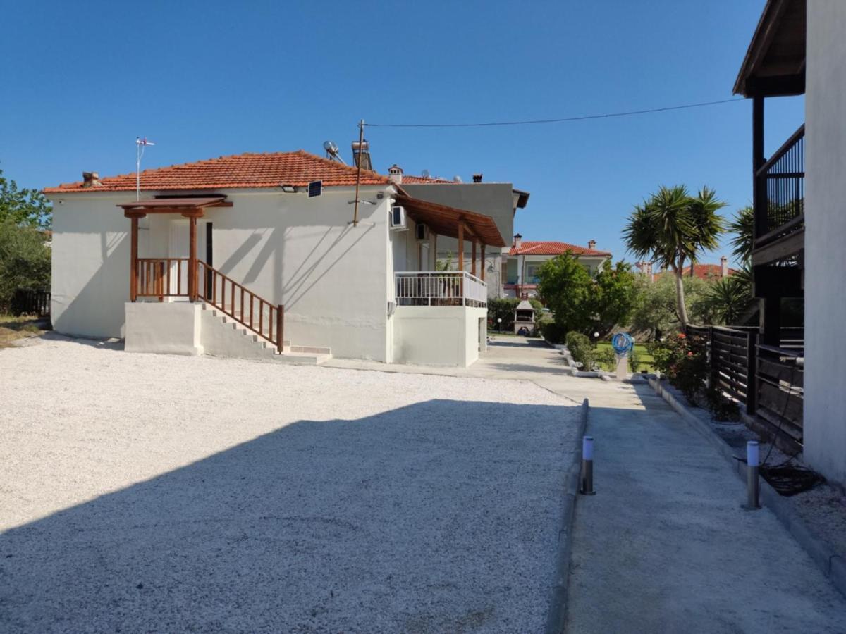 Villa Elina House And Garden Nikiti  Esterno foto